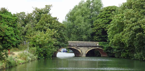 P12 Godstow Bridge
